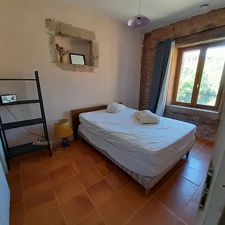 Maison Saint Etienne Nyaraló *